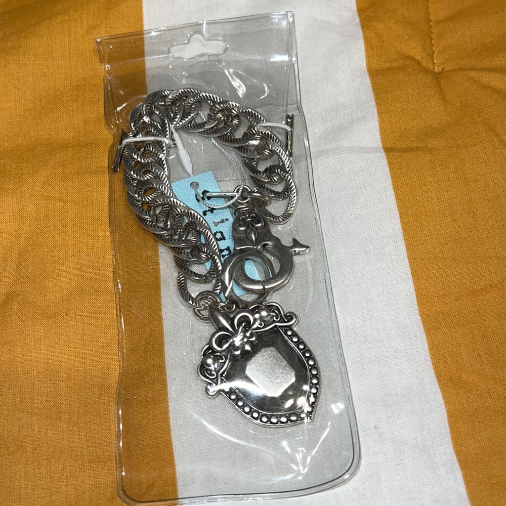 New Men’s Stigma Silver Tone Shield Toggle Bracelet Oxidized Effect 9 Inches